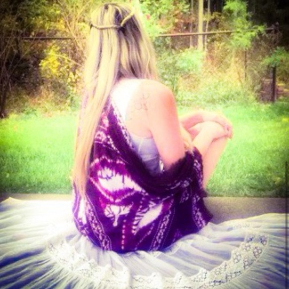 Welcome To The Bougie Babe Consignment Boutique… Please Read! - Picture 4 of 13